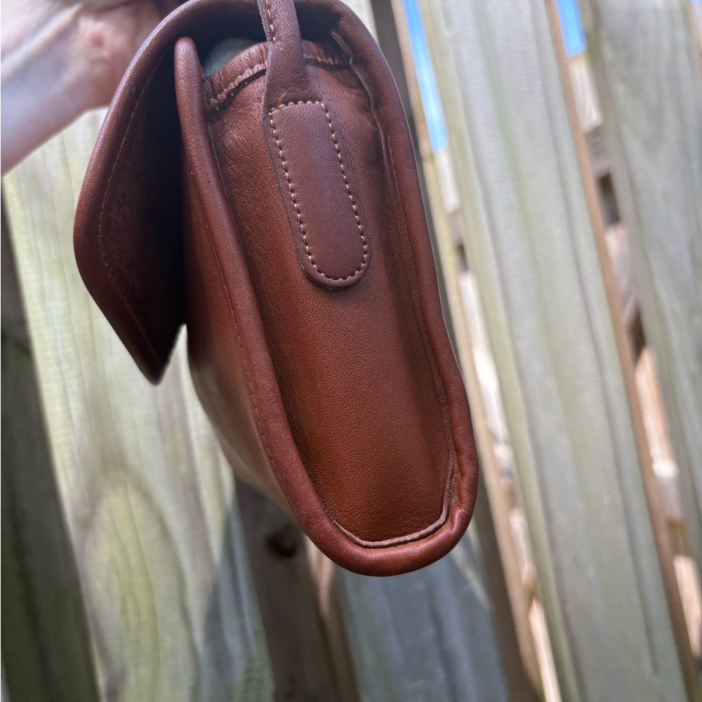 Coach Vintage Chrystie British Tan Crossbody - Picture 10 of 13